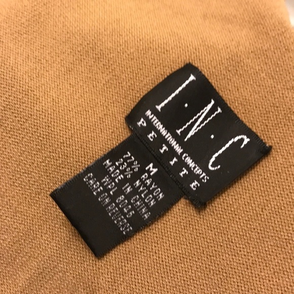 Non sleeve top Size M I.N.C - Picture 7 of 7